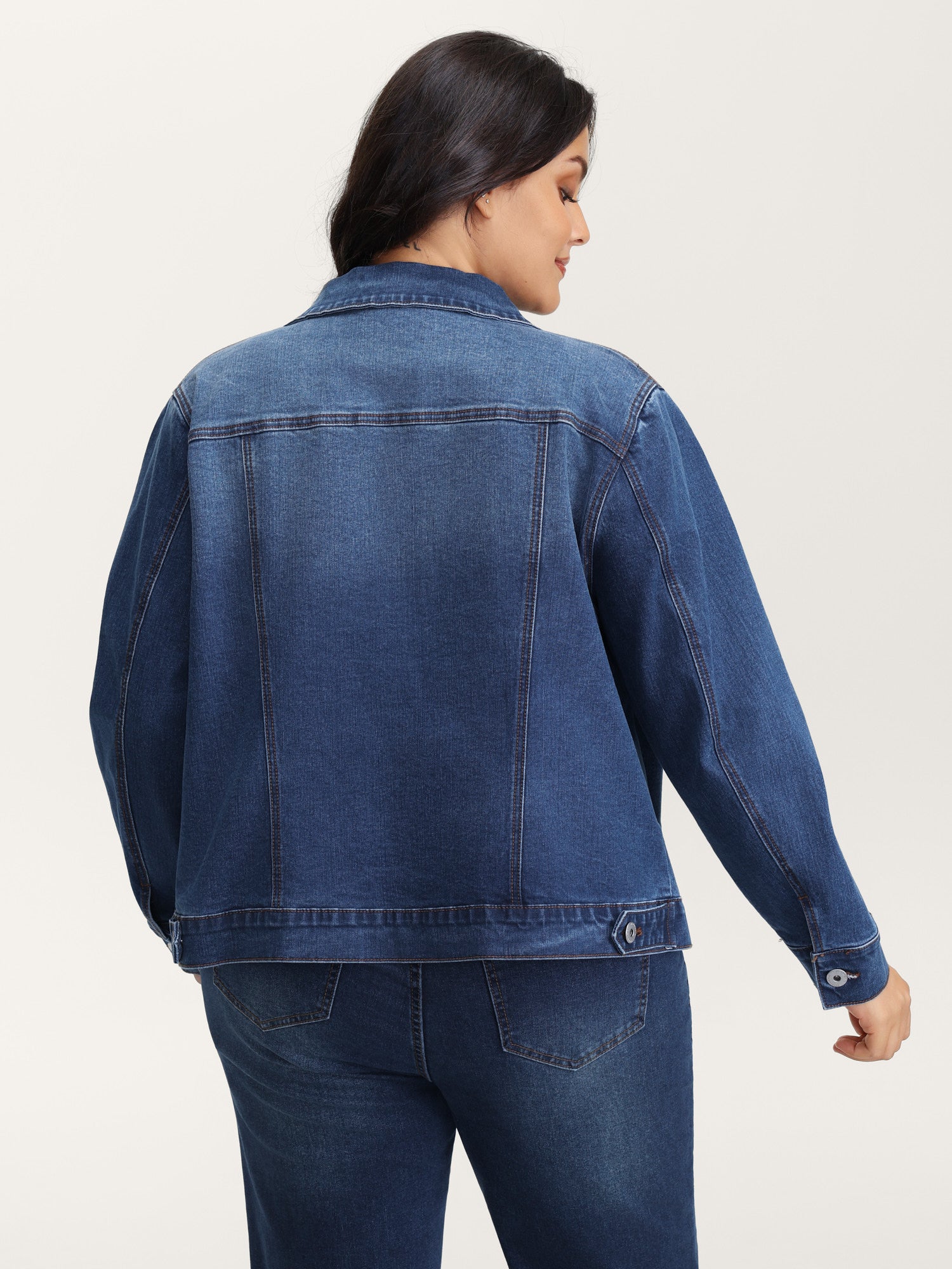 Seamed Chest Pockets Button Denim Jacket