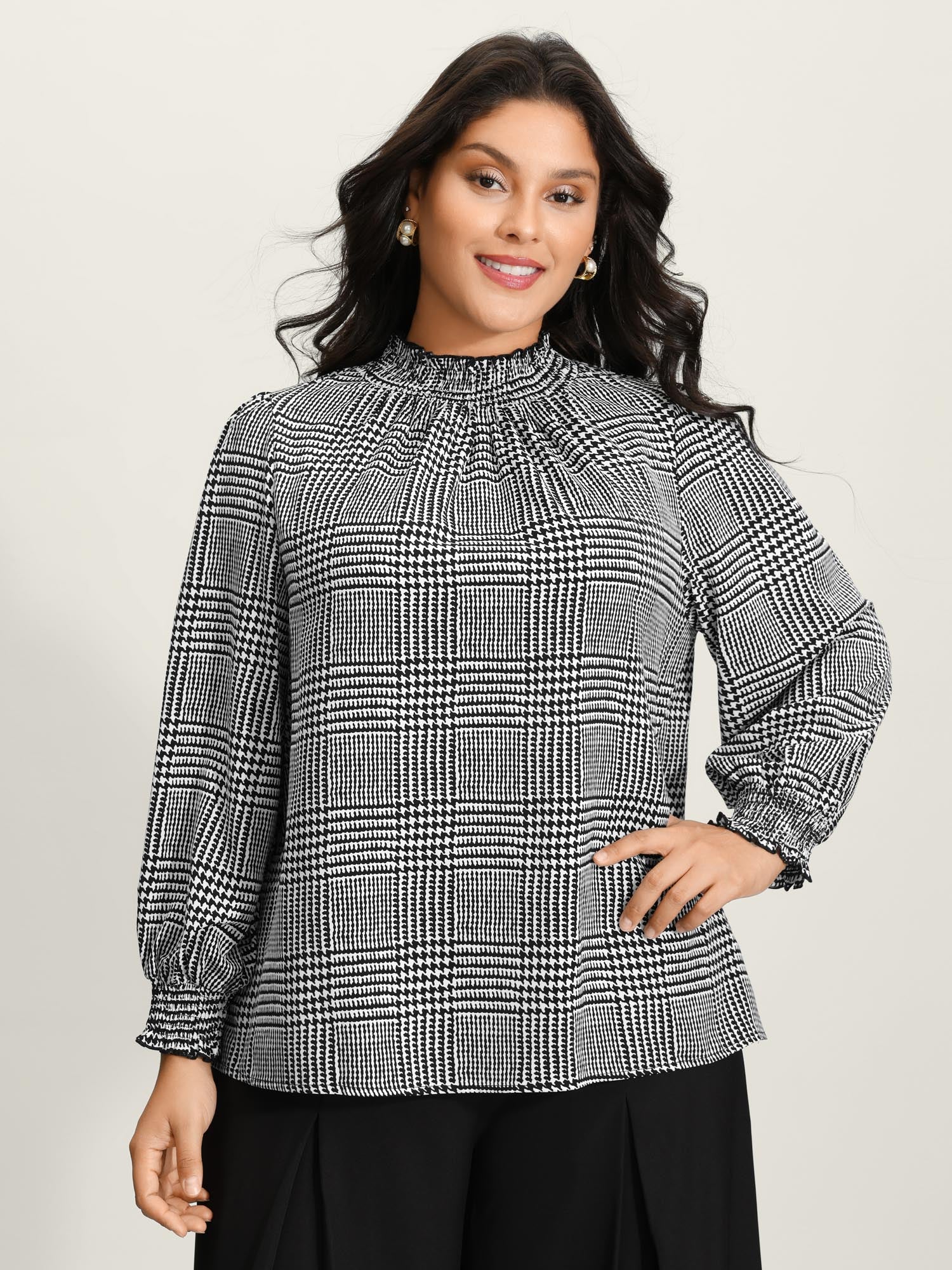 Houndstooth Pattern Ruffled Collar Blouse