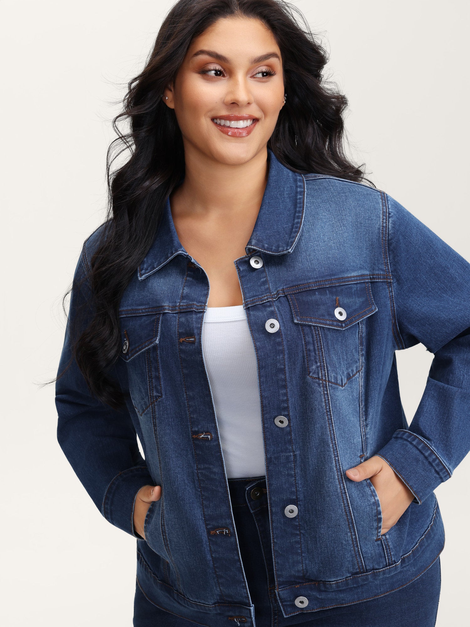 Seamed Chest Pockets Button Denim Jacket