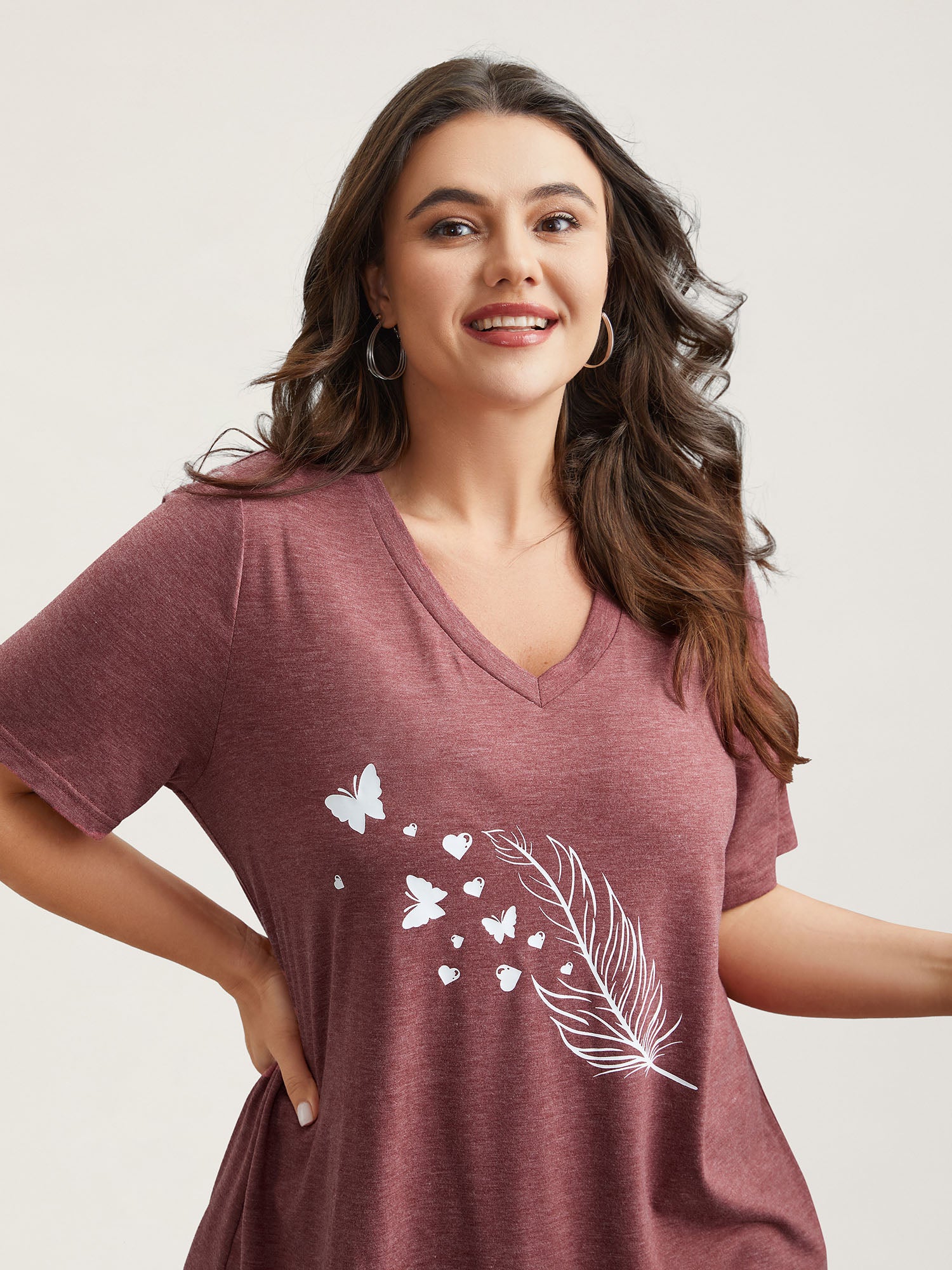 Feather Print V-Neck Fitted T-Shirt