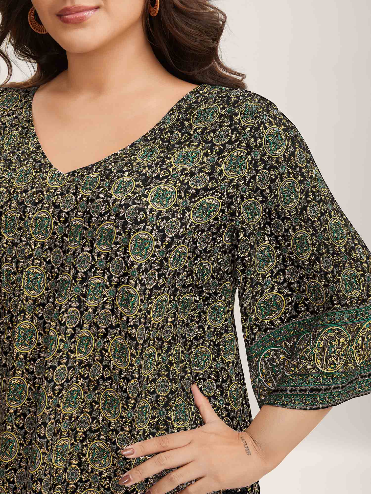 Pin-Tuck Pleat Ornate Print Relaxed Fit Shirt