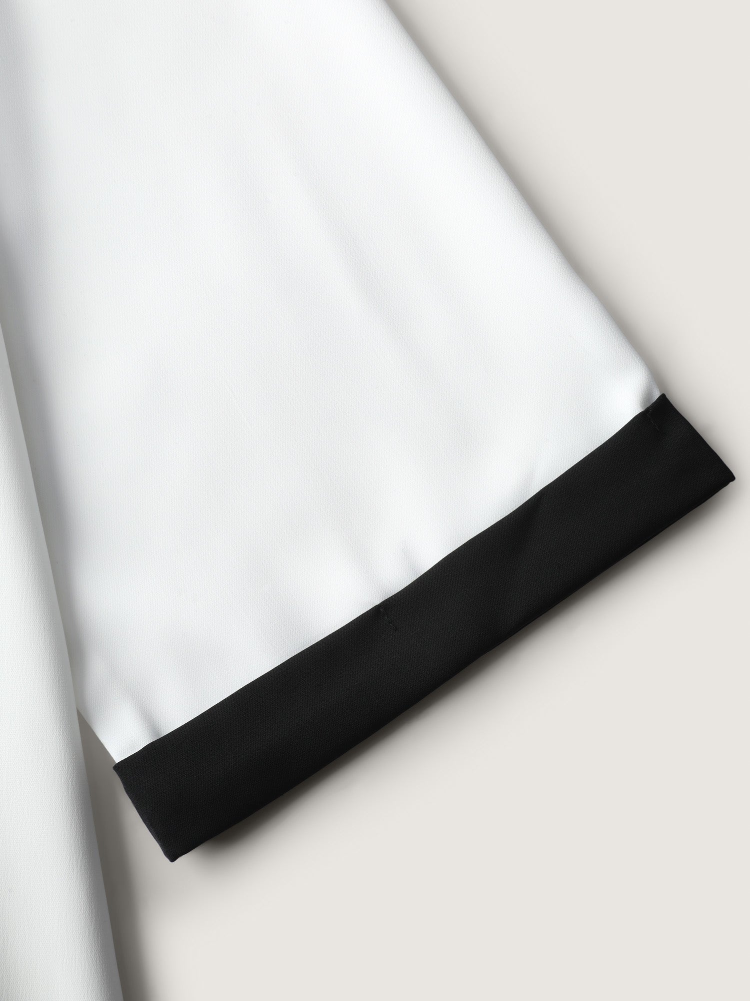 Color Contrast Sailor Neck-Tie Blouse