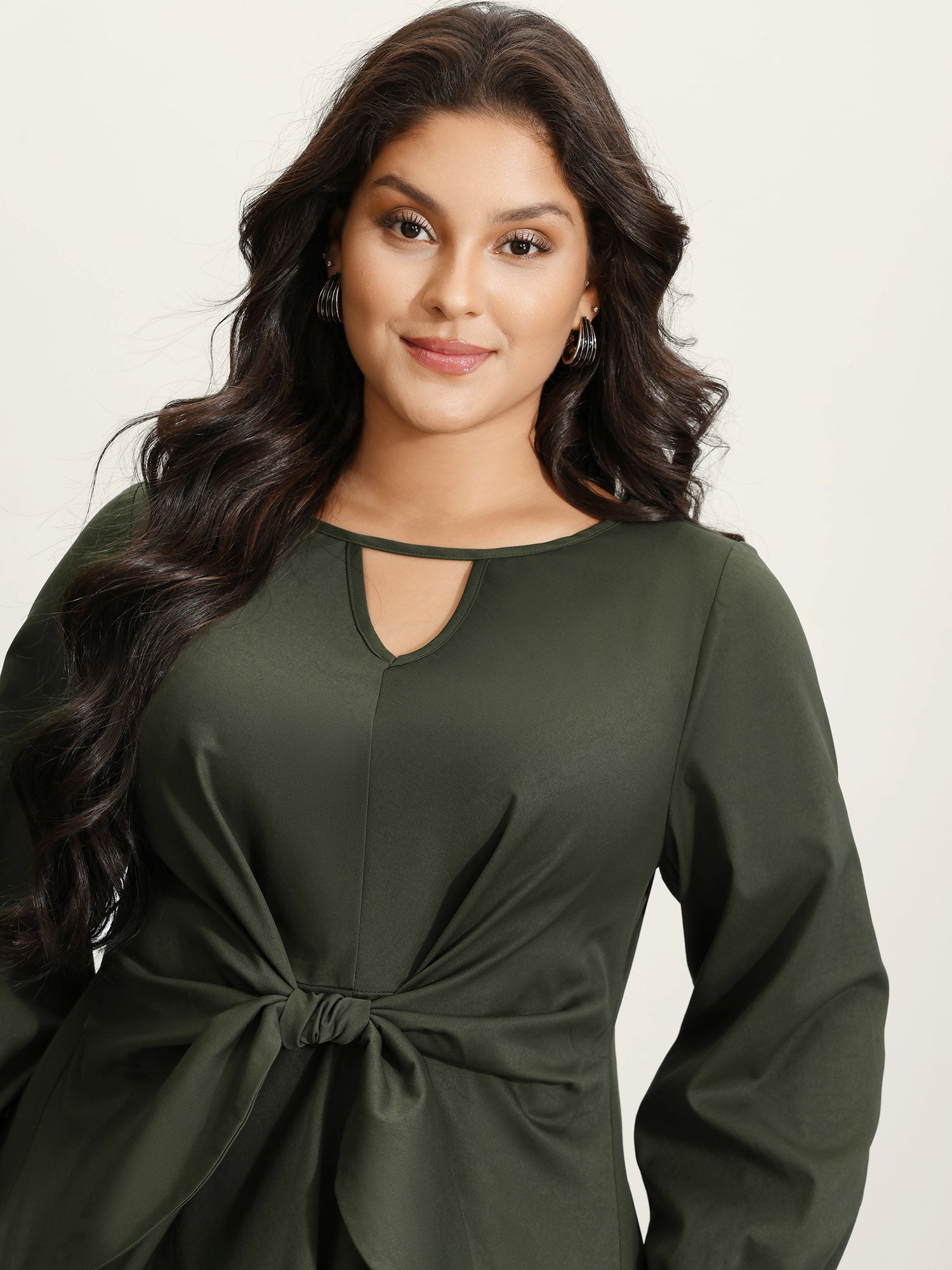 Knotted-Front Stretch Cuff Sleeve Blouse