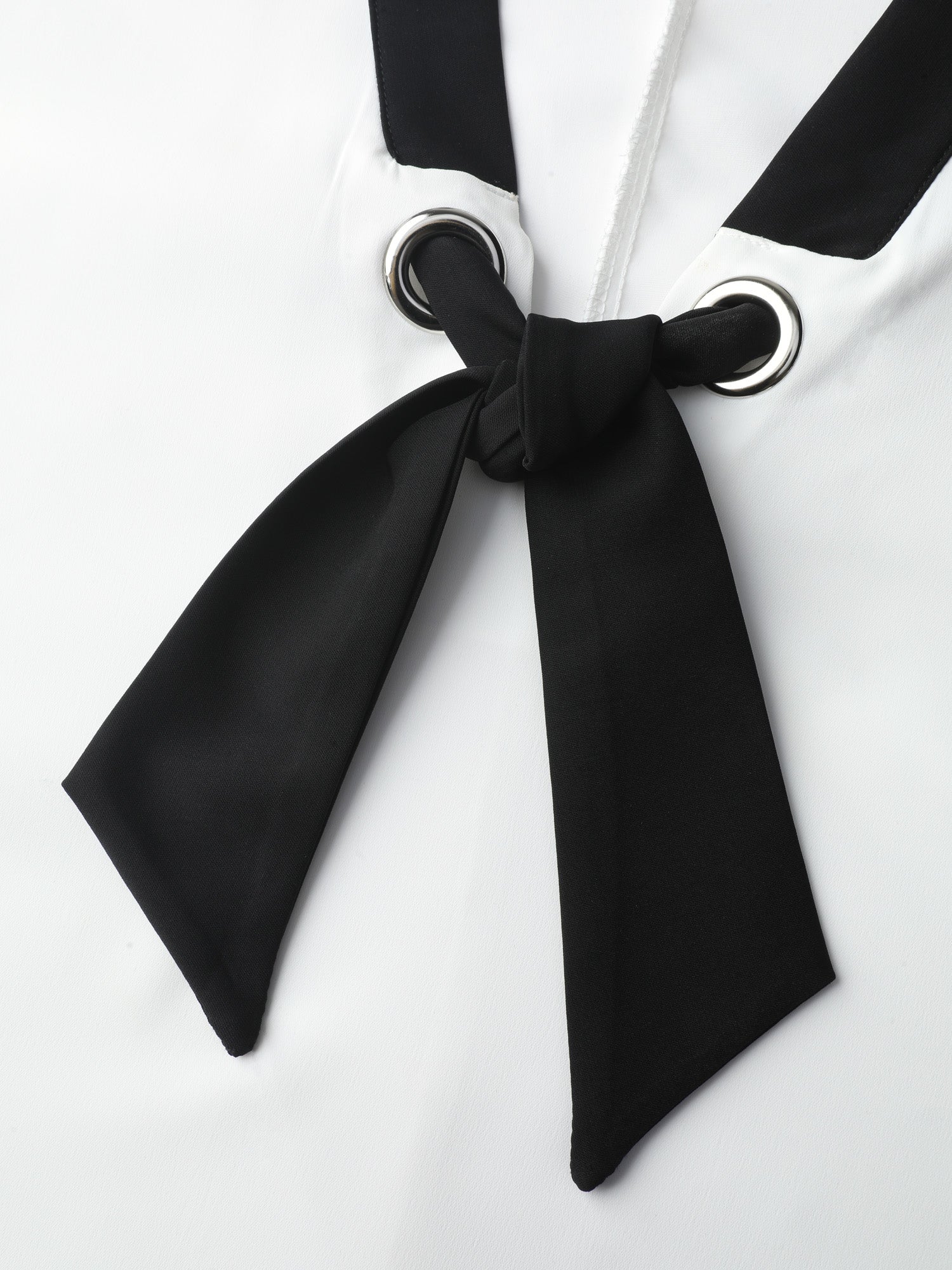 Color Contrast Sailor Neck-Tie Blouse